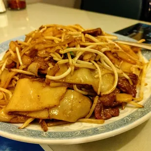 Beef chow fun