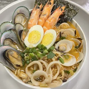 Seafood ramen