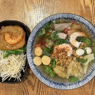 Mì Đặc Biệt (Special House Noodles)