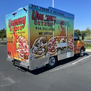a food truck parked in a parking lot