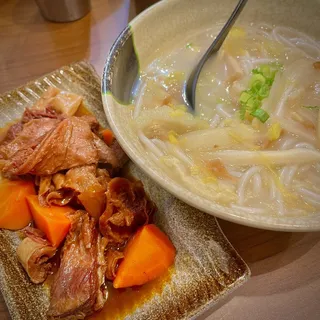 K7. Braised Beef Brisket and Beef Tendon Noodle Soup