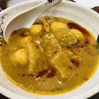 K33. Curry Pork Skin and Fish Balls