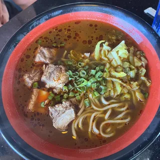 Hot and Sour Pork Rib Noodle