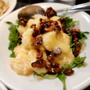 Shrimp and walnuts