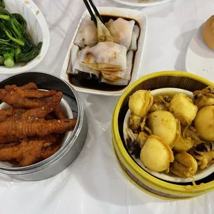 Chinese broccoli, chicken feet, shrimp noodle, squid curry