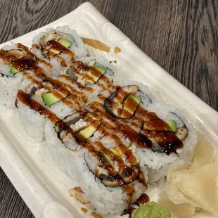 Y8. Rock N' Roll Sushi Roll