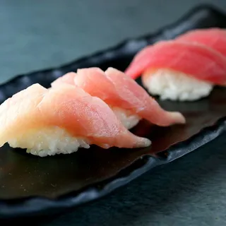 D3. Hamachi Nigiri