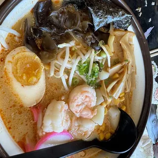 R4. Seafood Ramen