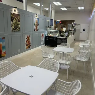 Inside of Ice cream and fresh Juice store