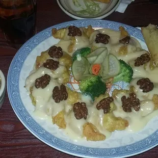 Walnut shrimp, so good!!