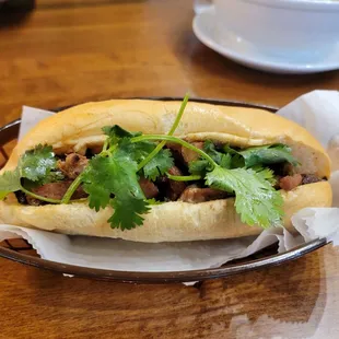 Banh Mi Thịt Nướng