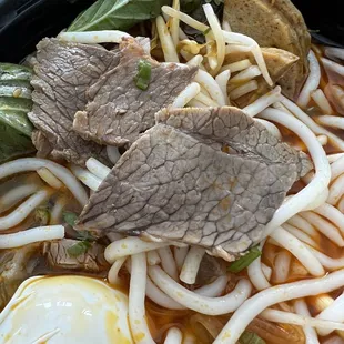 Bun Bo Hue (Hue Spicy Noodle Soup)