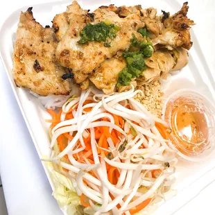 Vermicelli with our special grilled chicken