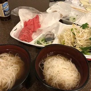 Large Pho Tai - Medium Rare Beef