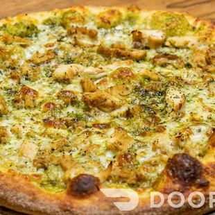 Chicken pesto pizza