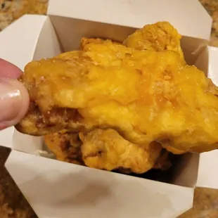 Fried chicken wings