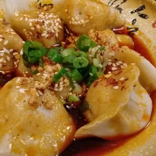 Dumplings with Red Spicy Sauce