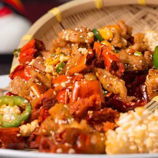 Huagfei Hong Spicy Chili Chicken Beef Lamb