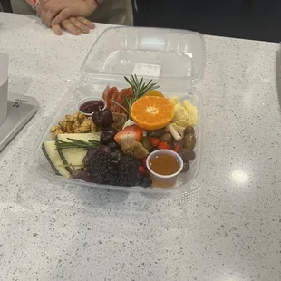 An example of one of their platters.