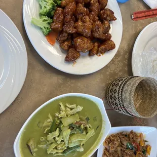Green curry ,orange chicken &amp; ??