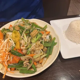 Vegetables Stir Fry with Chicken