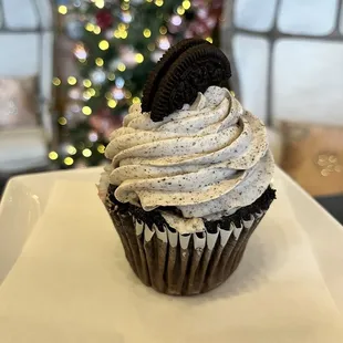 Oreo cupcake