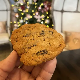 Oatmeal Raisin Cookie