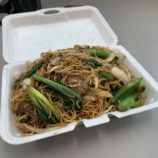 Beef with Broccoli Chow Mein