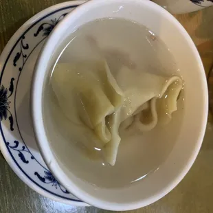 Lunch won ton soup