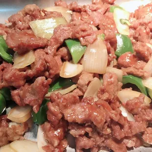 Pepper steak with onions