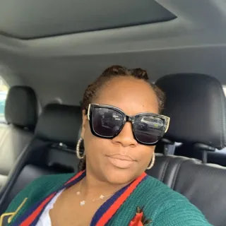 Tashia B.