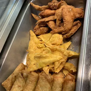 a tray of fried food