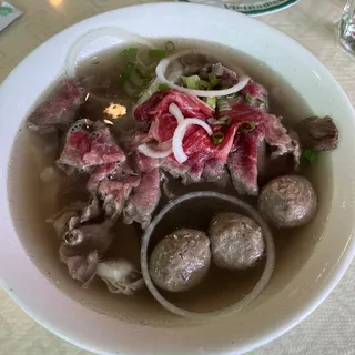 1.Phở Xe Lửa *No Tendon* (Extra Large) - 火车头牛肉粉