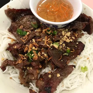 24. BÚN BÒ NƯỚNG - 烧牛肉米粉