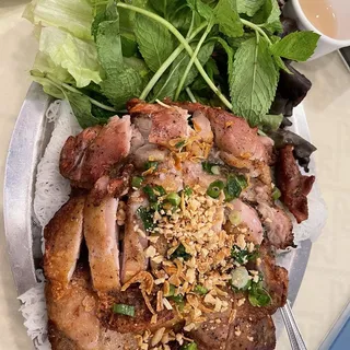 70. Bánh Hỏi Gà Quay Chảo - 五香鸡檳海