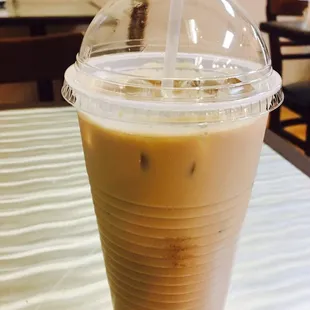 Iced vanilla latte