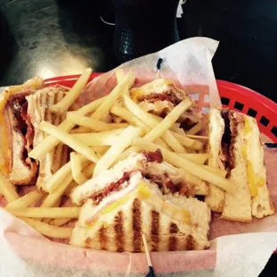 Club sandwich with fries