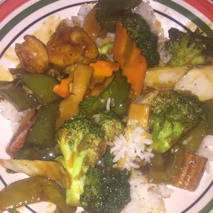 I love the shrimp and veggie with steamed rice! This was put in my own bowl, and I still have some leftover! Good, steamy, and fresh.