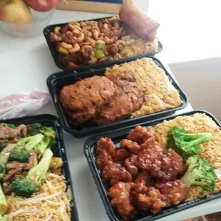 Lunch special - general tso chicken, egg foo young, cashew chicken &amp; broccoli beef