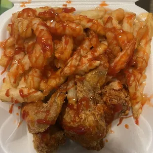 Fried wings and fries (the NY Chinese food restaurant way)