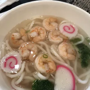 Sukiyaki udon with shrimp