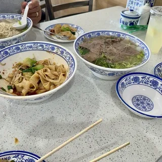 H1. House Special Chili Oil