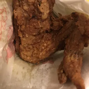 chicken wings and fried chicken, fried chicken, chicken, chicken wings, bbq wings, bbq chicken, fried chicken wings, poultry, food