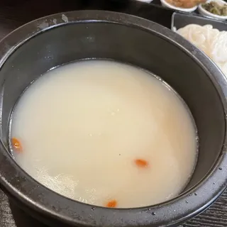 Classic Crossing Bridge Rice Noodle Soup