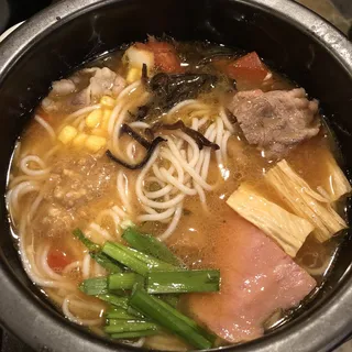 Tomato Flavored Soup Rice Noodle