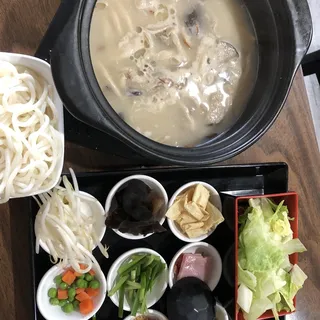 Rice Noodle in Mushroom Chicken Soup-