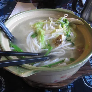 Yunnan House Special Casserole Rice Noodle