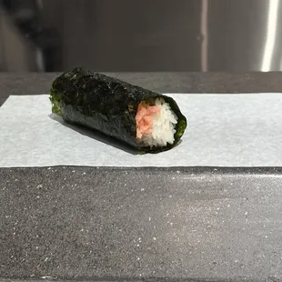 Tuna handroll (make it spicy)