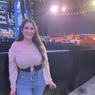 Denisse M.