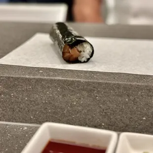 Salmon handroll.